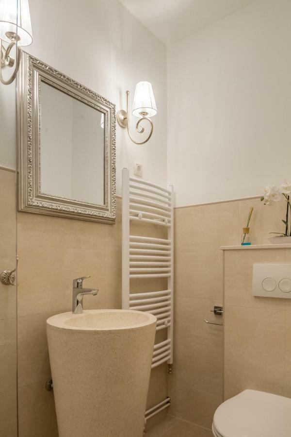 דוגי ראט Apartments Villa Lux מראה חיצוני תמונה