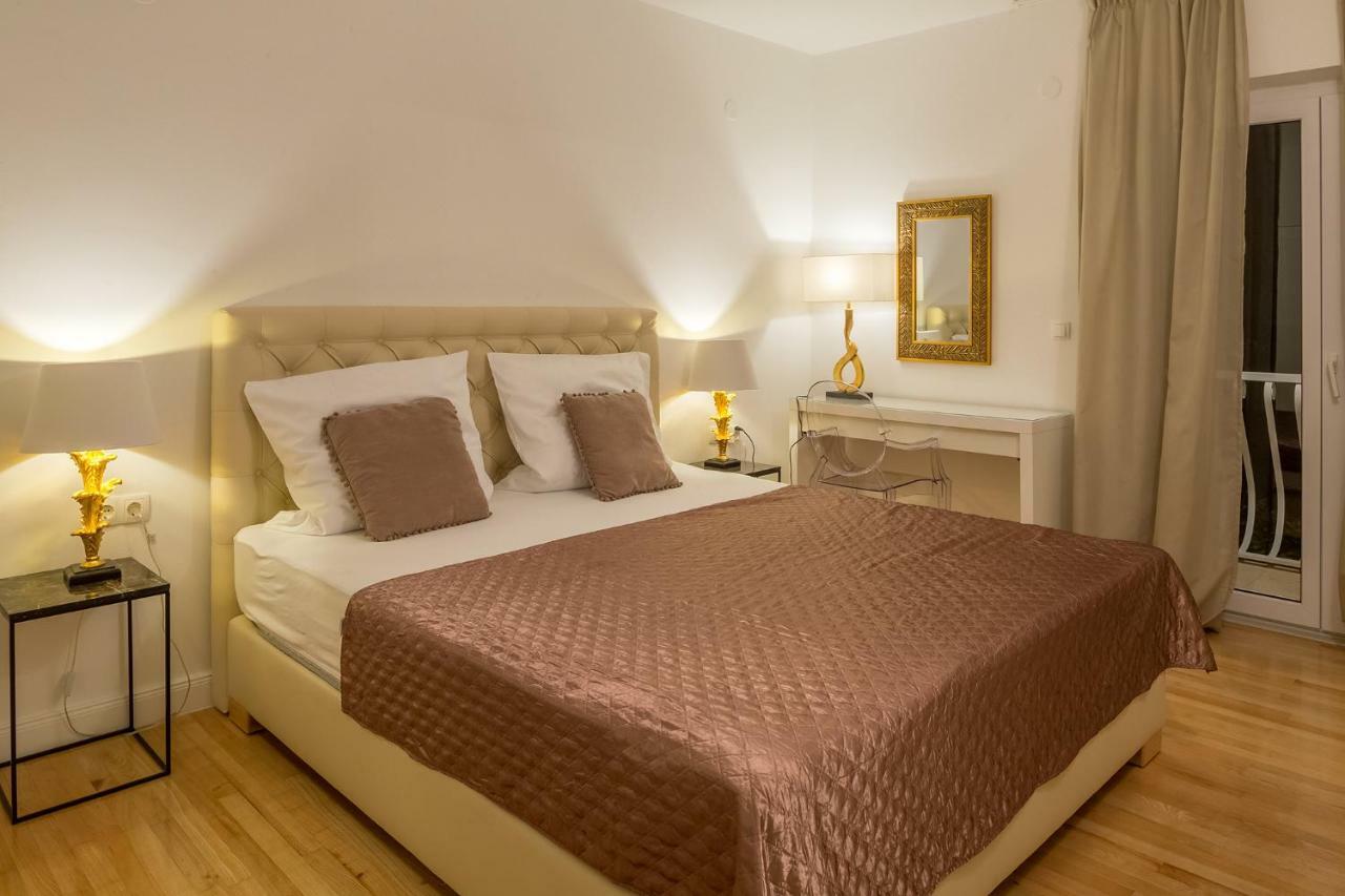 דוגי ראט Apartments Villa Lux מראה חיצוני תמונה