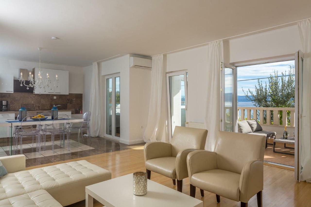 דוגי ראט Apartments Villa Lux מראה חיצוני תמונה