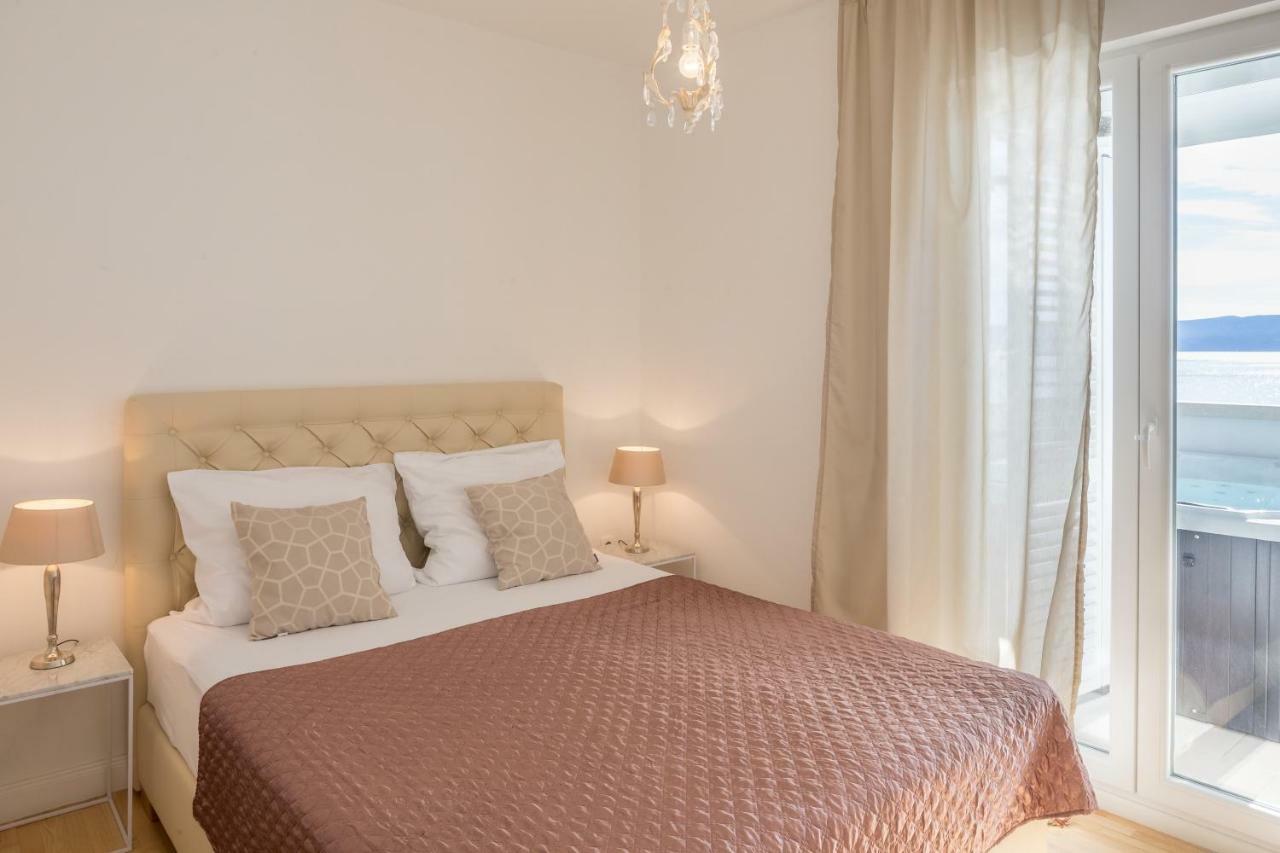 דוגי ראט Apartments Villa Lux מראה חיצוני תמונה